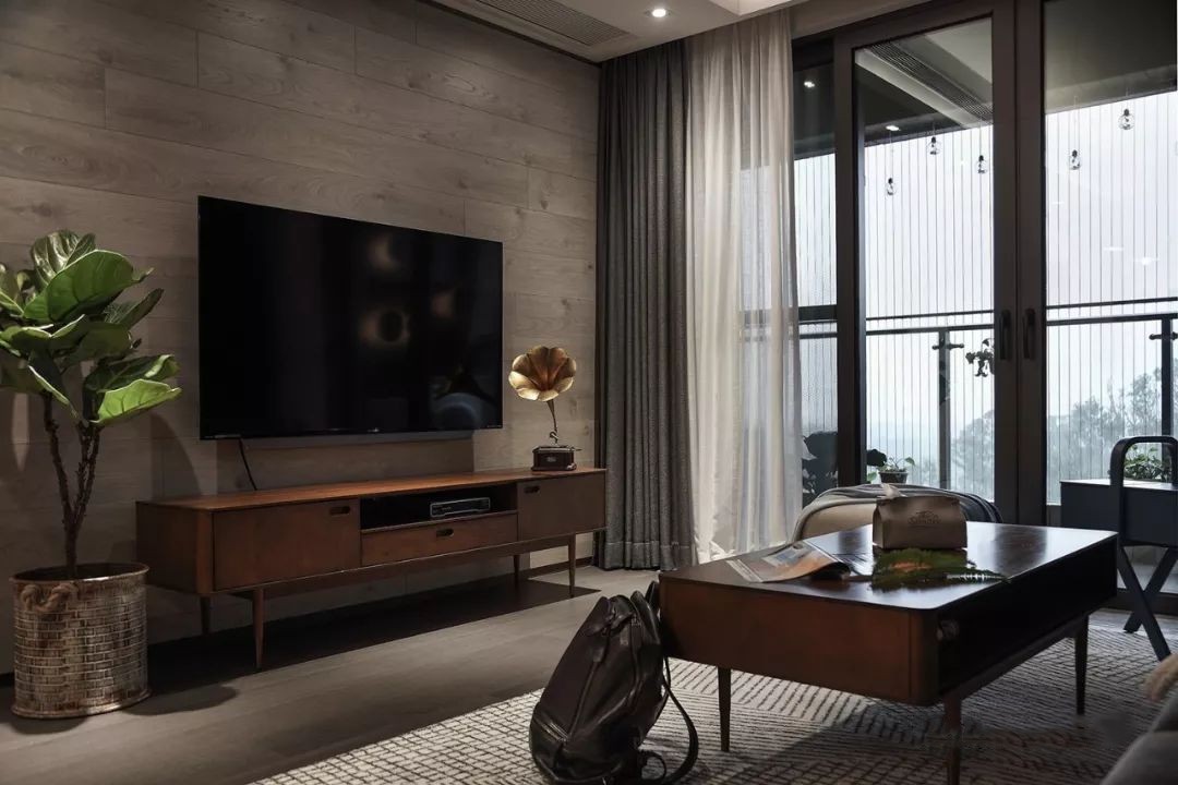 客廳電視背景墻如何裝修設(shè)計好看又實用