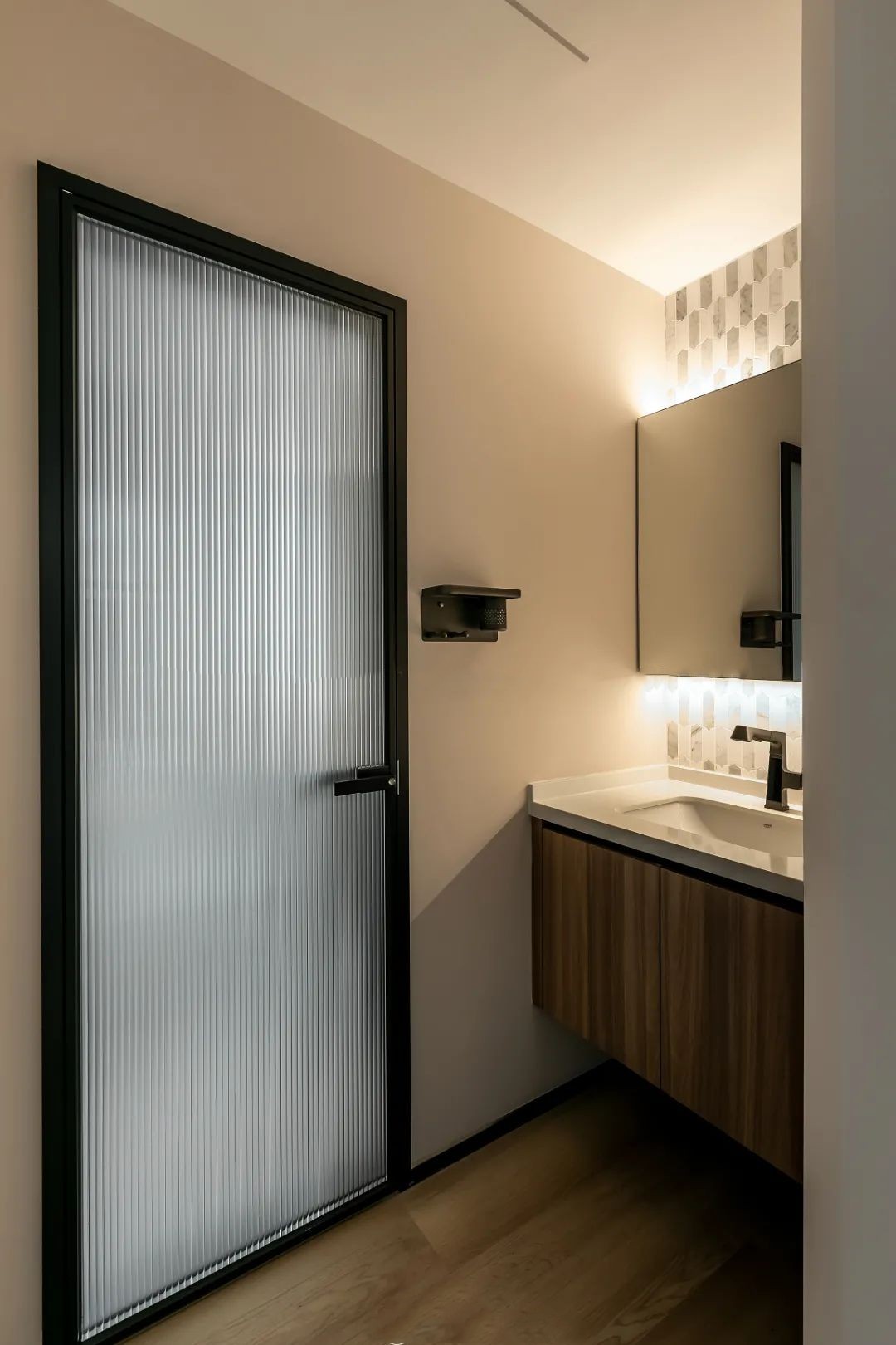 廣澤上苑-105㎡現(xiàn)代奶油風(fēng)三居，夢想中柔軟又宜居的家！